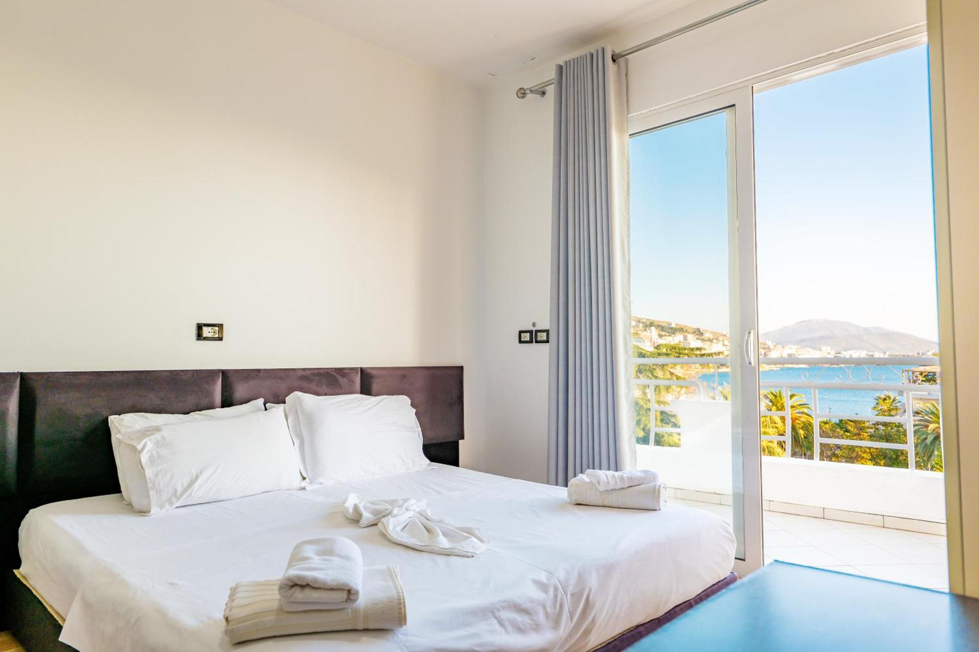 Hotel Myrtai - City Center Sarandë Habitación foto